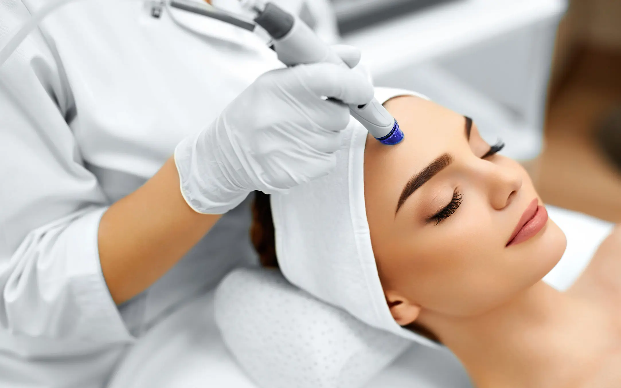 What Is Collagen Lift Therapy and How Can It Help Ageing, Loose Skin Witney?